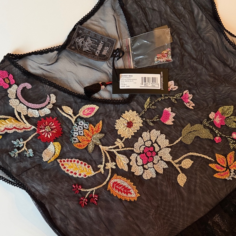 Johnny Was – Mertina Embroidered Mesh Dress 💖
Brand new with tags 🏷️ - Picture 7 of 7